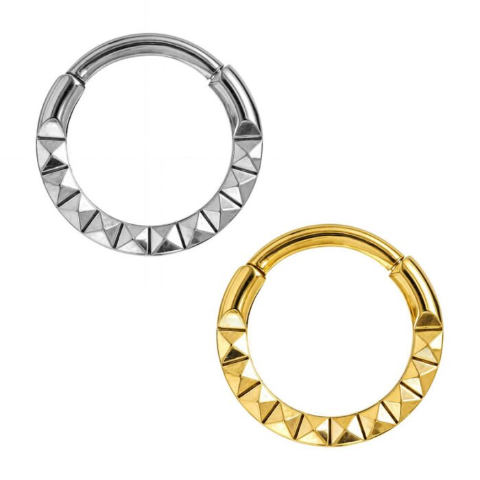 Anello Clicker Piramide Spesso di Titanio