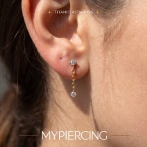 Labret Doppio Punto di Luce con catene di Titanio ASTM F136