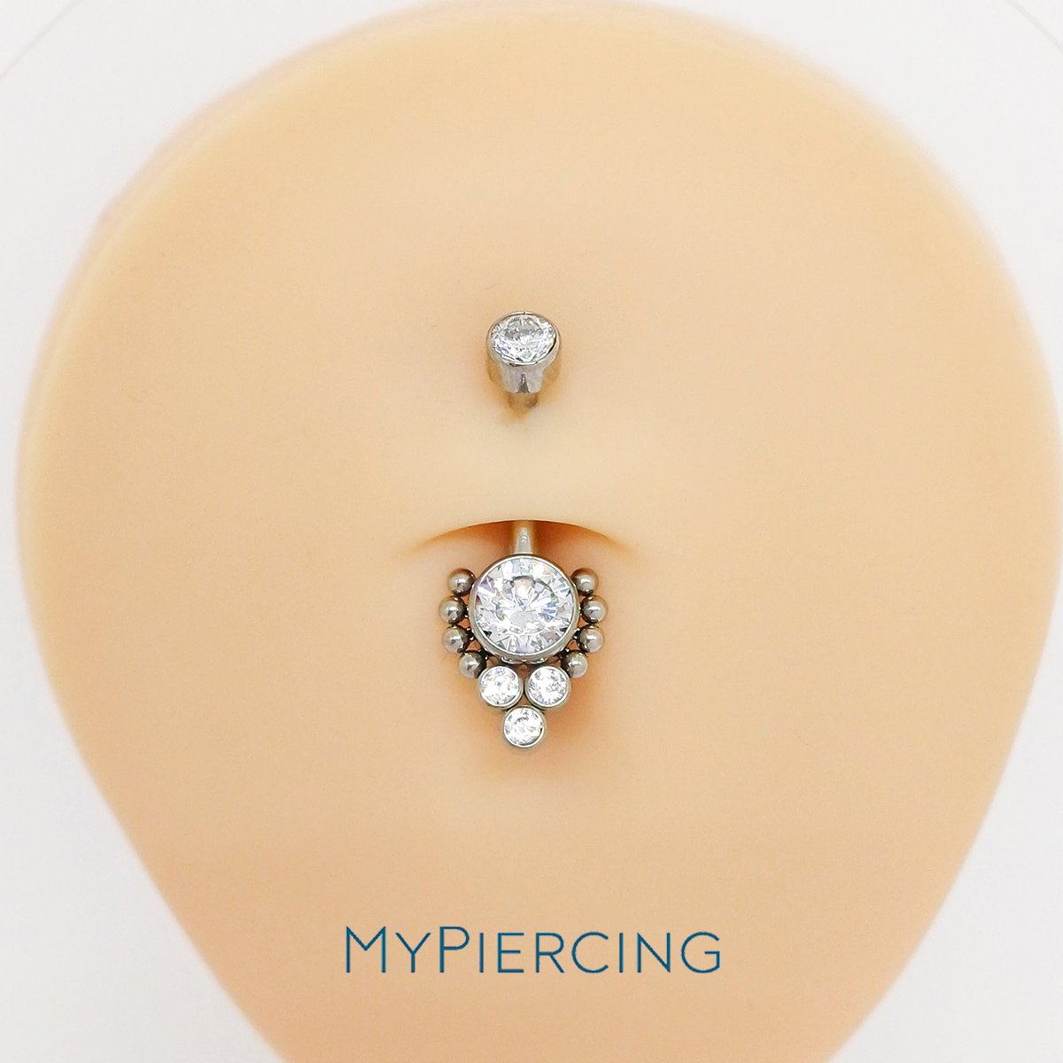 Banana Triangolare con Zirconi e 8 beads in Titanio ASTM F136 - immagine 2