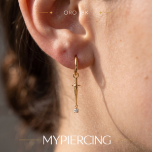 Oro 18k Pendente Coltello con Created Diamond