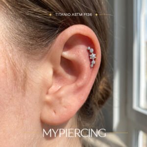 Labret Cluster con Fiore di Titanio ASTM F136 Incastonato